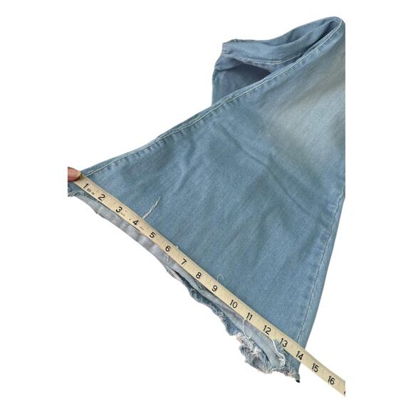 Forever 21 Frayed Faded Super Flared Jeans Size 30 - Picture 7 of 8